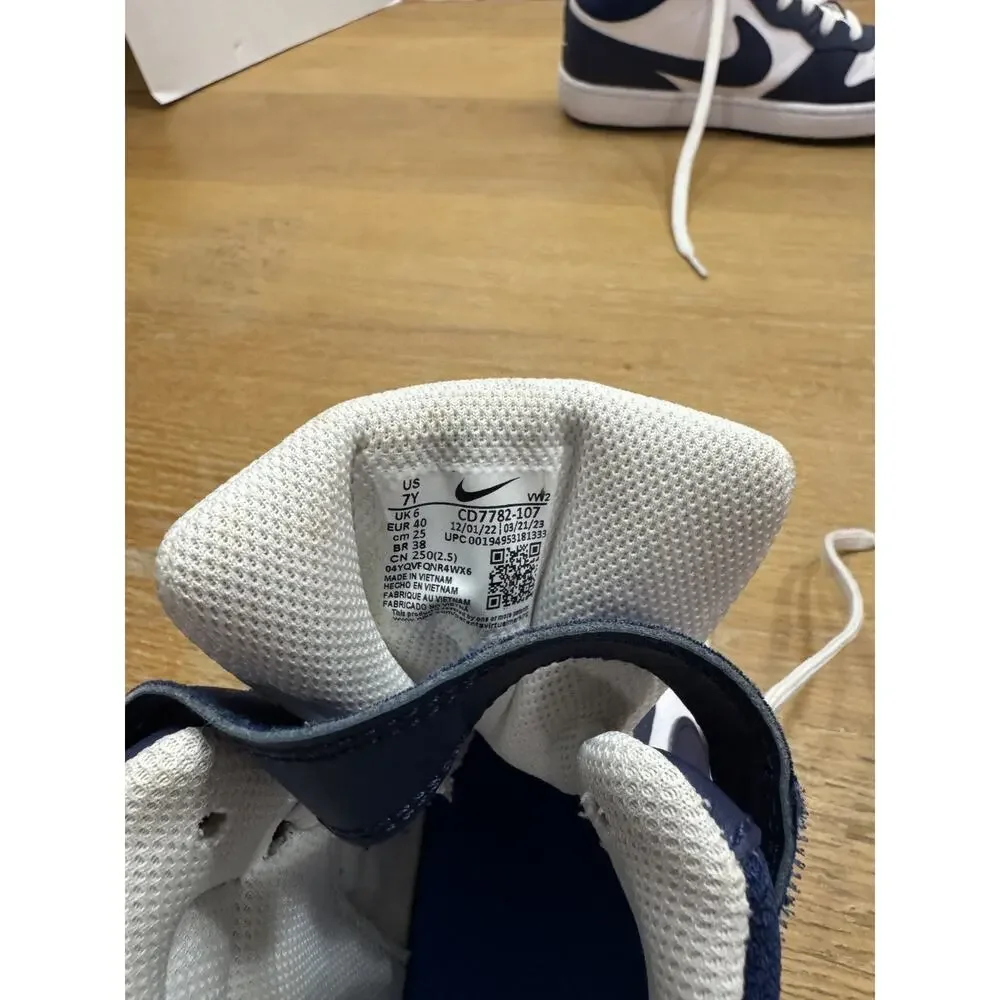 Nike Court Borough Mid 2 Size 7Y Blue and White